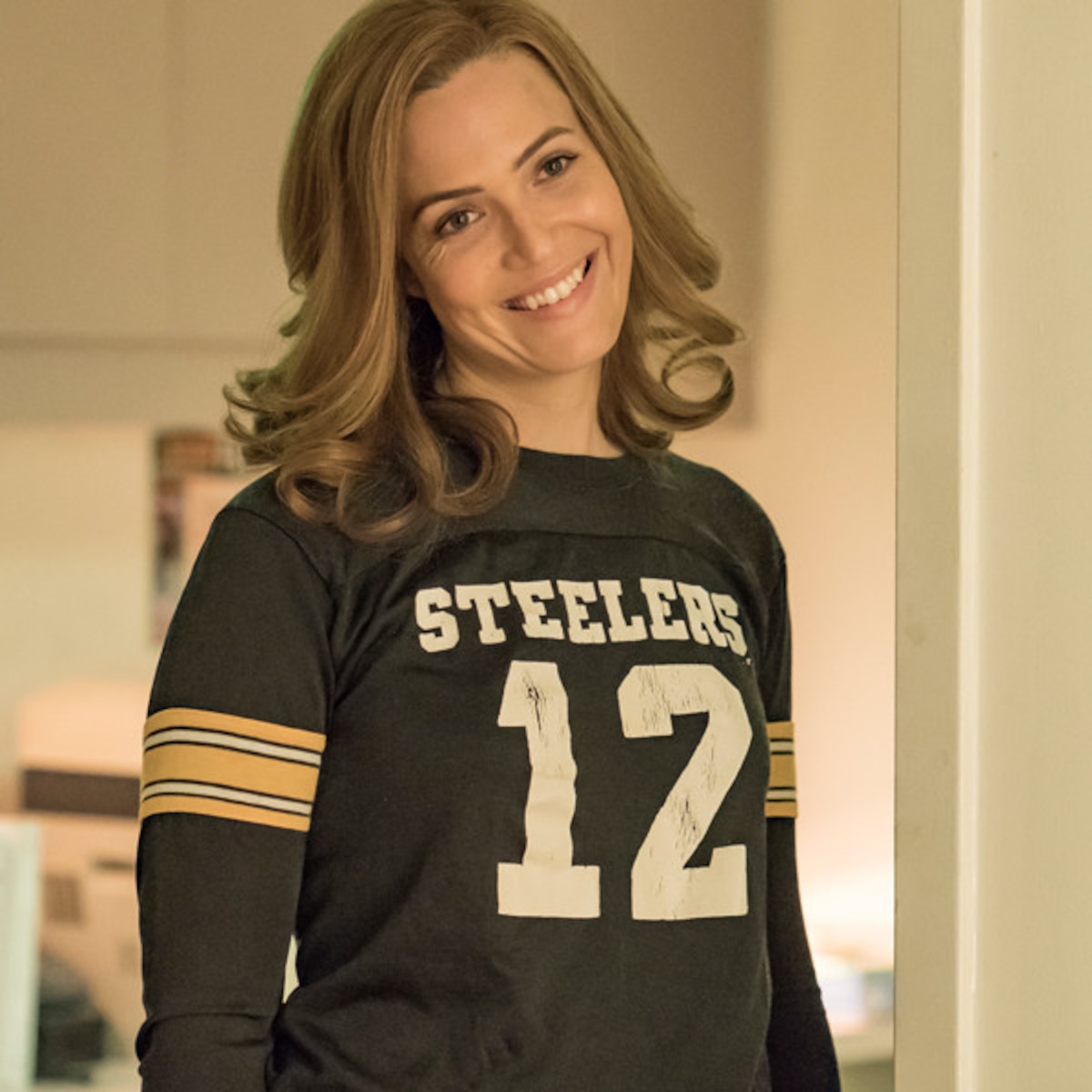 We Need To Talk About Mandy Moore S Emmys Snub E Online